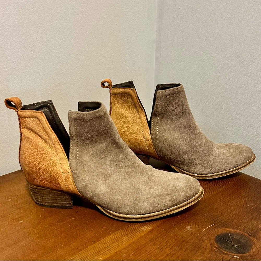Diba Brown Suede Leather Ankle Boots Western Low Heel Booties Size 8